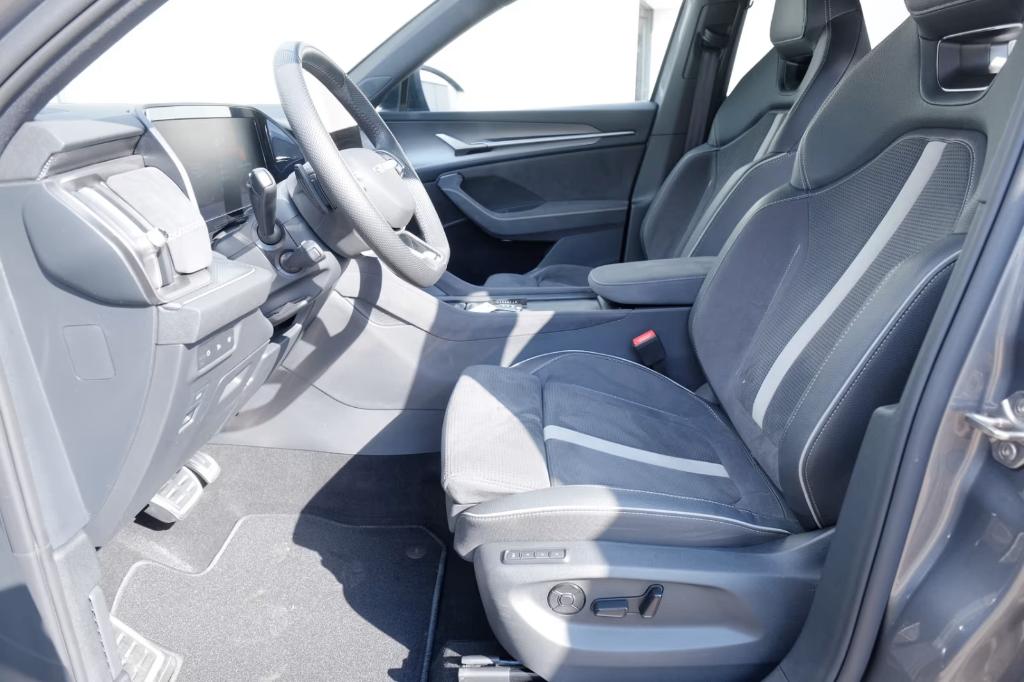 NEW KODIAQ MHEV 150PK SPORTLINE 7PL/TREKH/PANO/20/MATRIX-25%, Autos, Skoda, Argent ou Gris, Achat, Euro 6, Entreprise