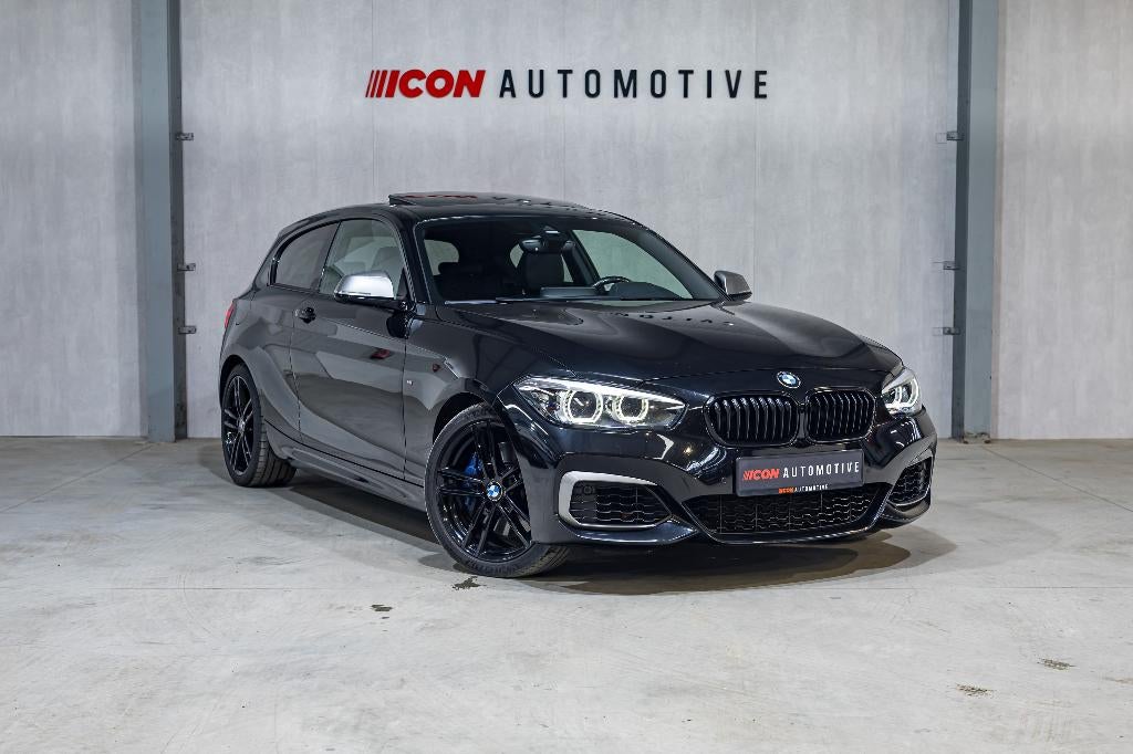 BMW F21 M140i - PANO | XDRIVE | LED | NAVPRO | HIFI |, Autos, BMW, Cuir, Achat, Euro 6, 0 kg