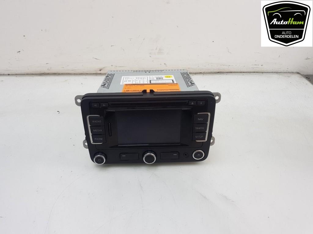 SYSTEME NAVIGATION GPS Polo V (6R) (|3C0035270BX|), Robert Bosch AG, Volkswagen, Utilisé, Robert-Bosch-Allee 1
74232  Abstatt, DE