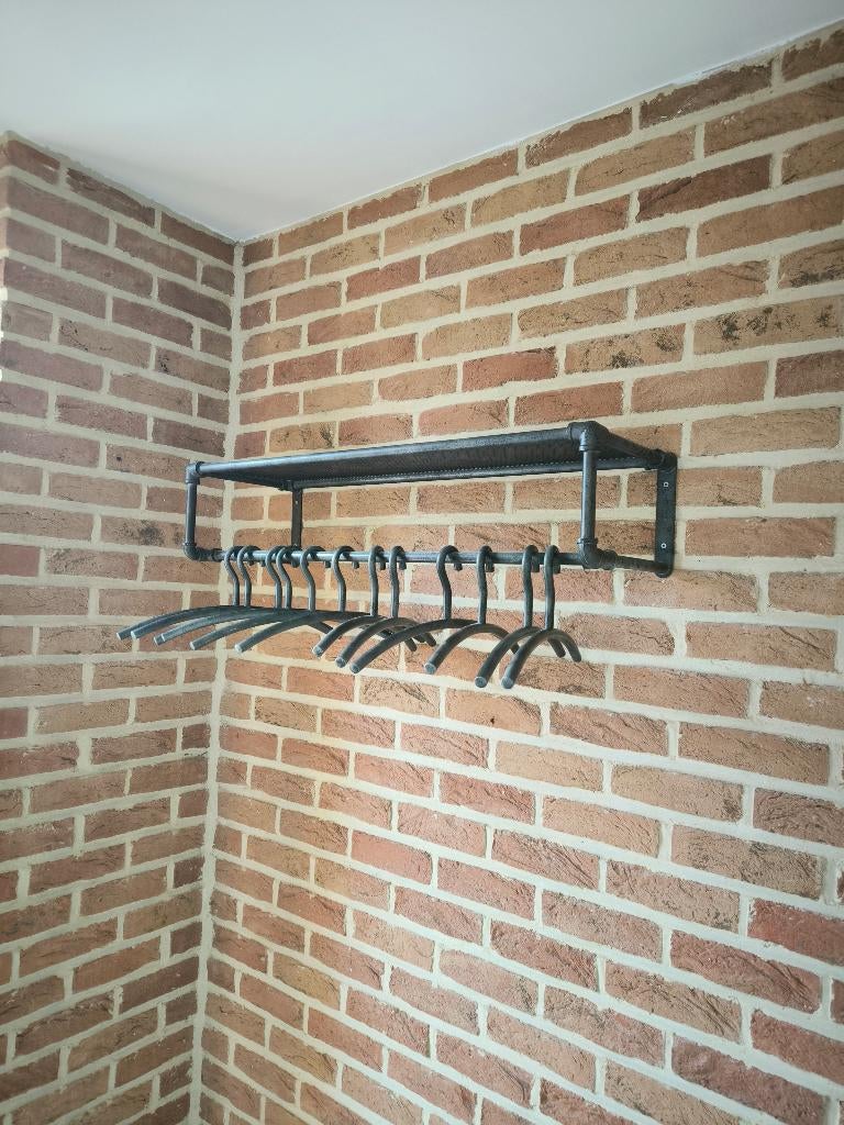 Industriële kapstok met set van 12 kleerhangers, Ophalen, Gebruikt, Wandkapstok