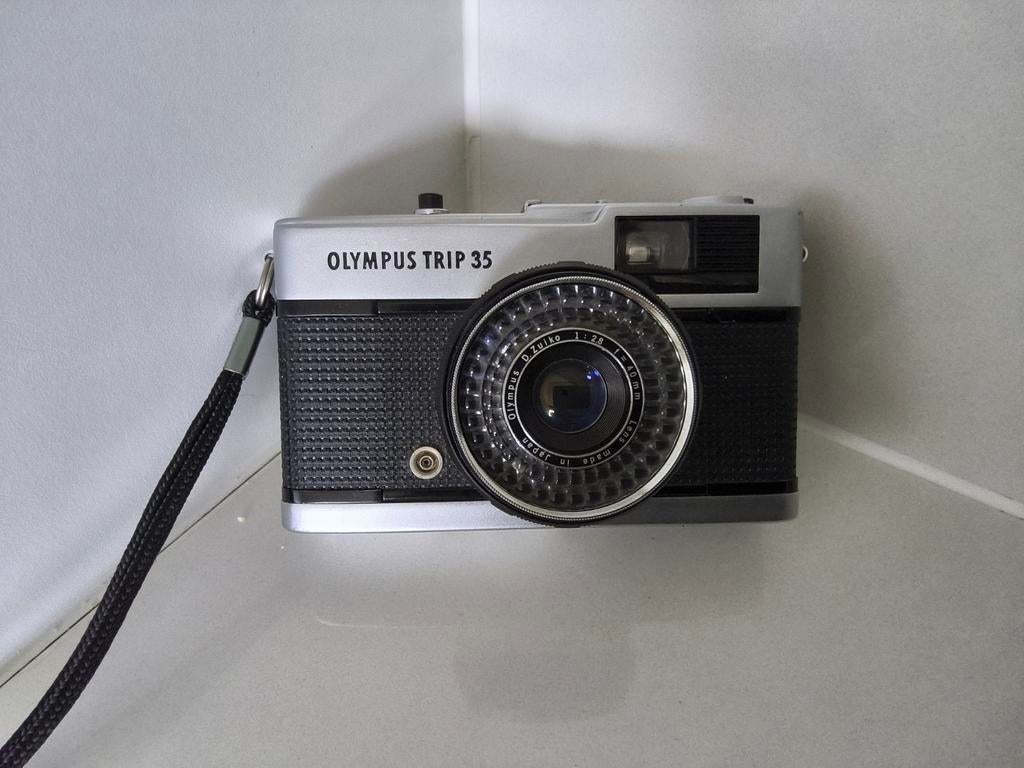 Appareil photo Olympus Trip 35 avec un D.Zuiko 1:2.8, Enlèvement ou Envoi, Utilisé, Compact, Olympus