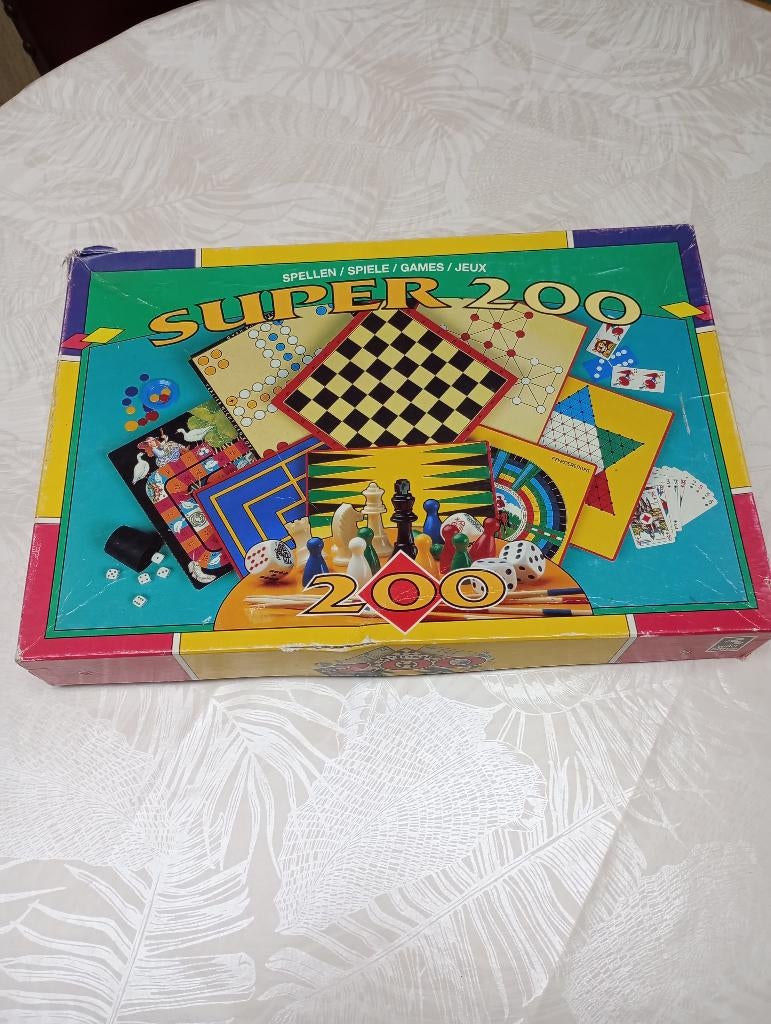 200 jeux pour tous, Hobby en Vrije tijd, Gezelschapsspellen | Bordspellen, Ophalen of Verzenden