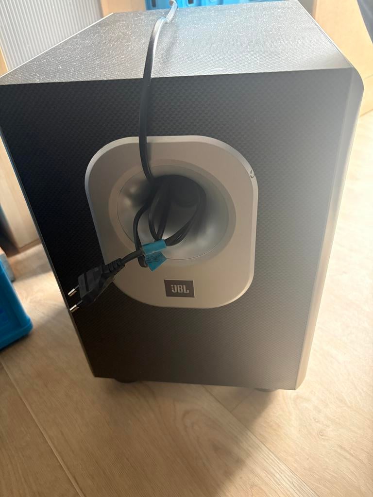 Te koop: JBL SUB200/230 + 5 JBL speakers (5.1 set), Enlèvement, Comme neuf, Subwoofer, JBL