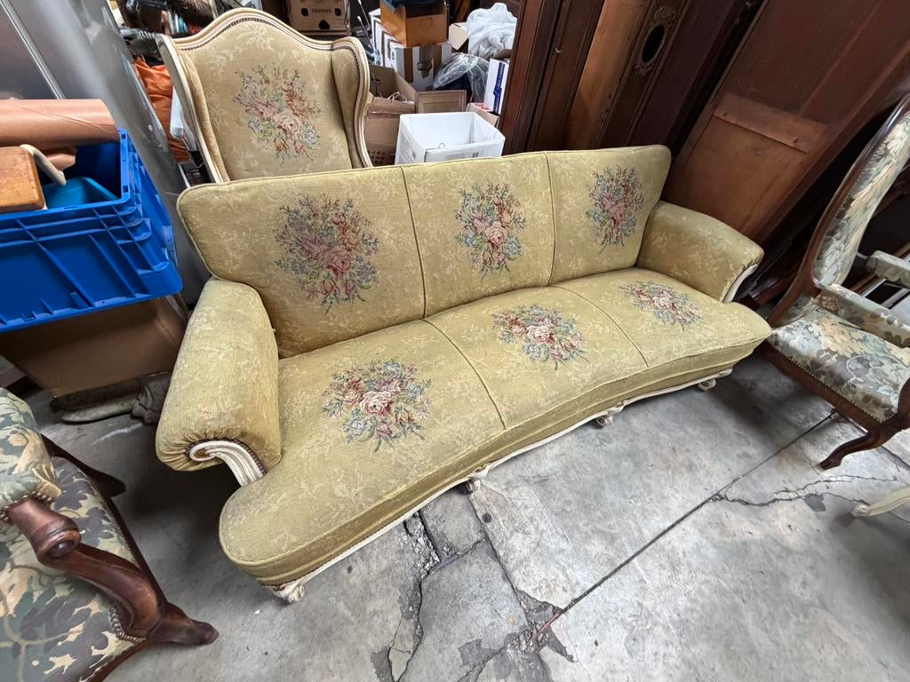 Salon français avec gobelin, Enlèvement, Utilisé, Quatre personnes ou plus