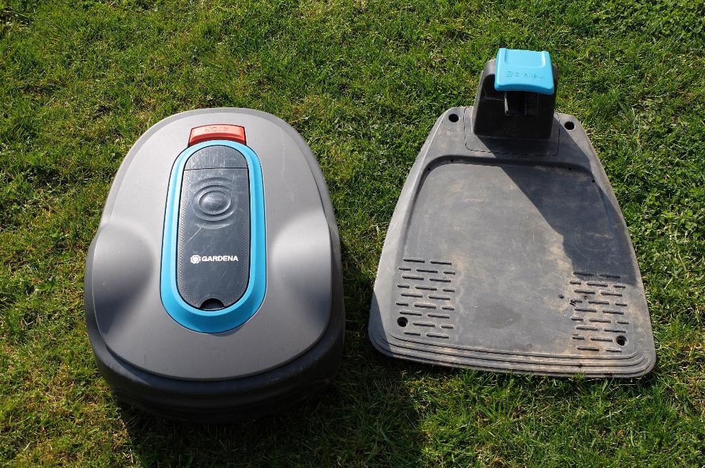 Tondeuse à gazon robotisée GARDENA SILENO LIFE 1000, Jardin & Terrasse, Tondeuses à gazon, Fonction de mulching, Tondeuses à gazon sur batterie