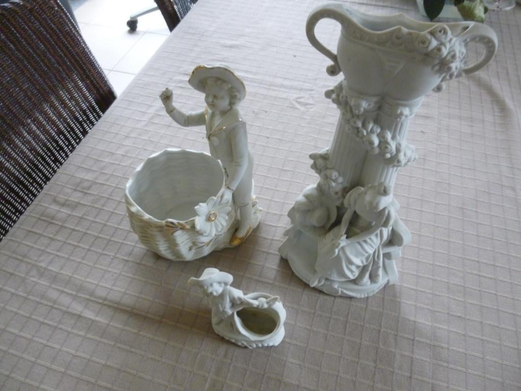 oude 3 beeldjes in biscuit, Ophalen of Verzenden