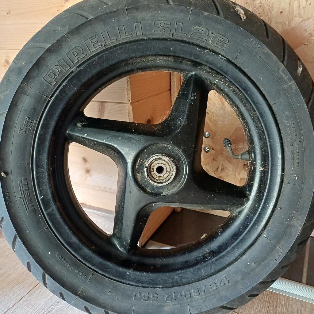 Pneus + jante + capots avant d'appoint, Enlèvement ou Envoi, Utilisé, Autres types, Yamaha