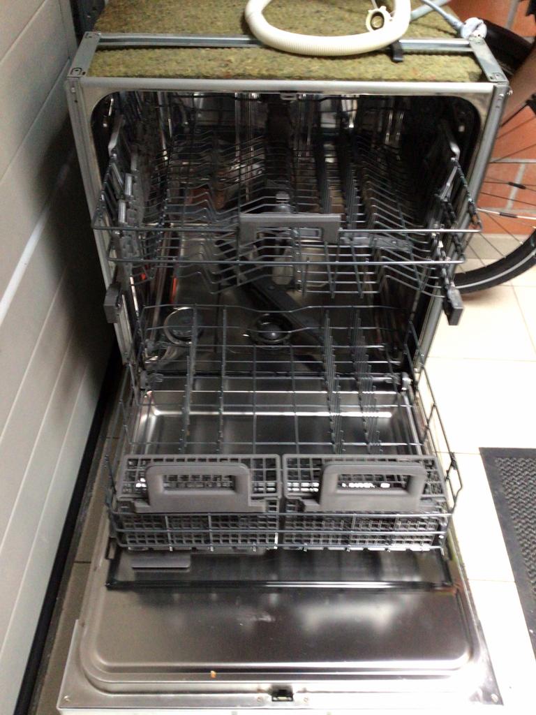 Vaatwas inbouw whirlpool WHI ADG 6400, Electroménager, Lave-vaisselle, Enlèvement, Utilisé, Encastré