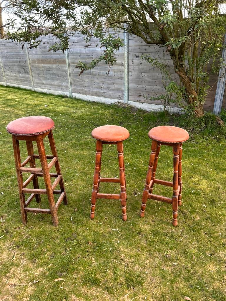 3 antieke barkrukken, Ophalen, Zo goed als nieuw