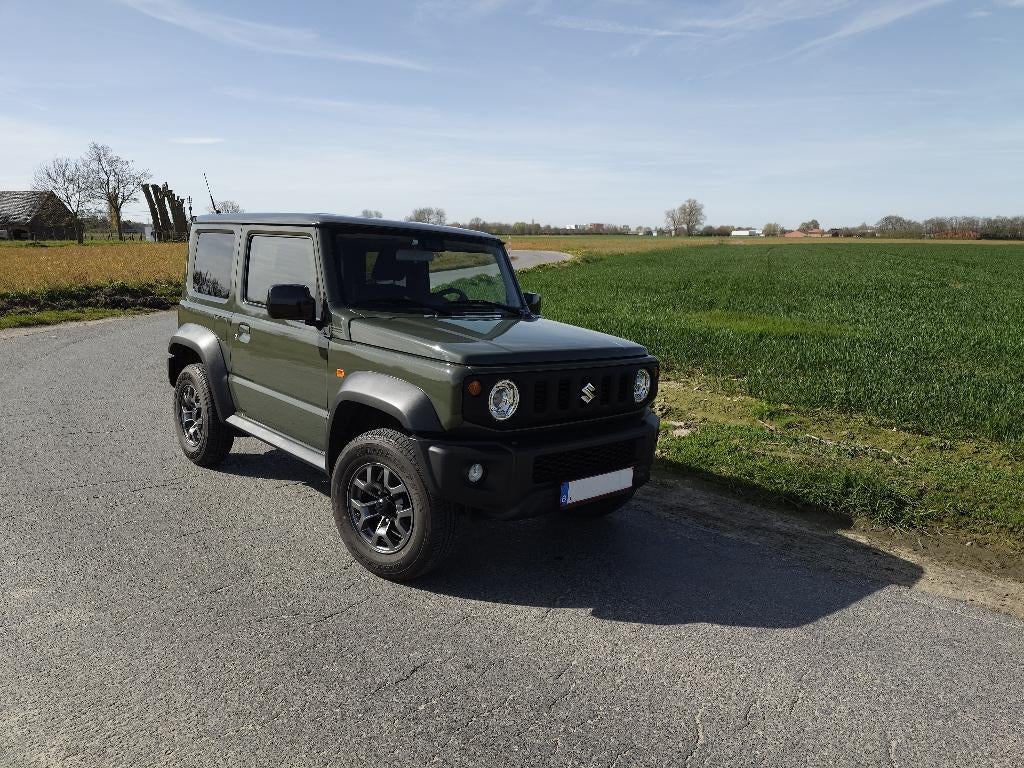 Suzuki Jimny 1.5 GLX ALLGrip (4 zit) in jungle green, Auto's, Suzuki, Stof, 4 cilinders, Handgeschakeld, Vierwielaandrijving