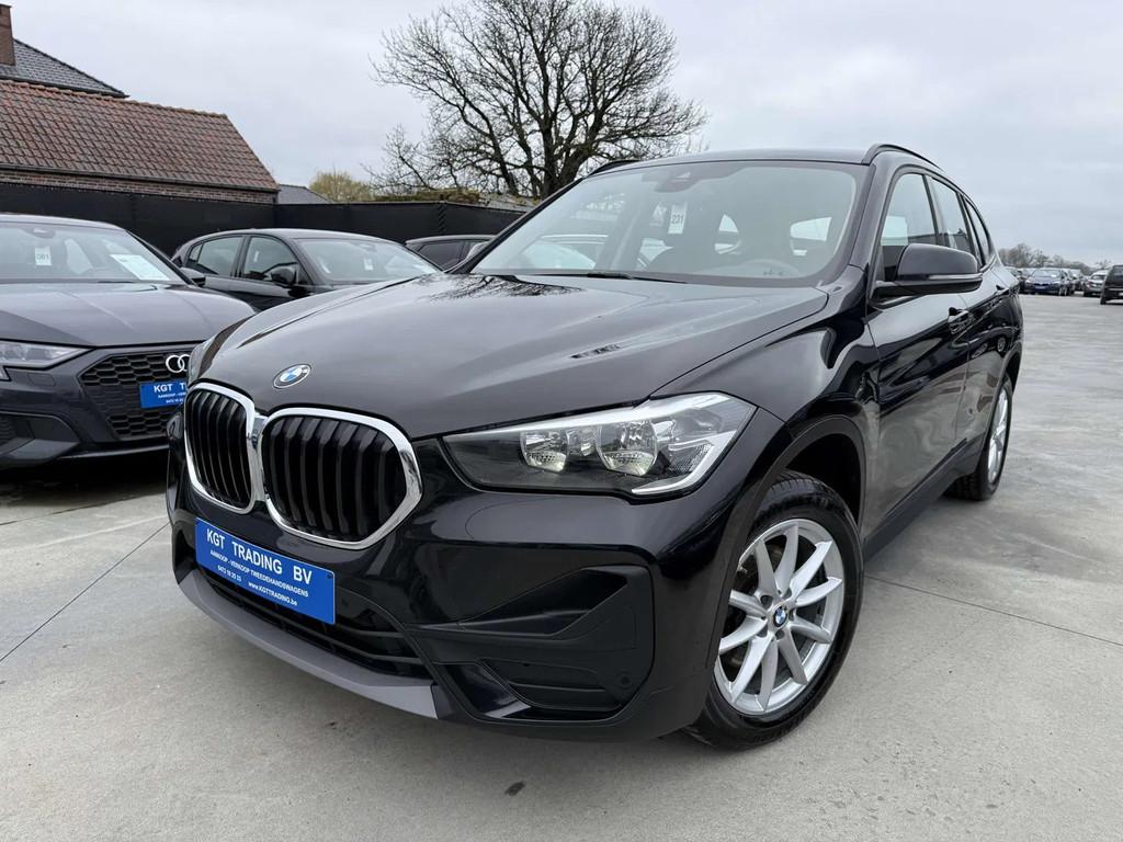 BMW X1 1.5i AUTOMAAT NAVIGATIE CAMERA DAB BLUETOOTH PDC, Auto's, BMW, Stof, Gebruikt, 136 pk, Bedrijf