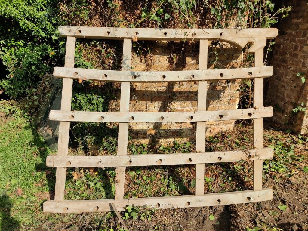 Antieke houten eg, Ophalen