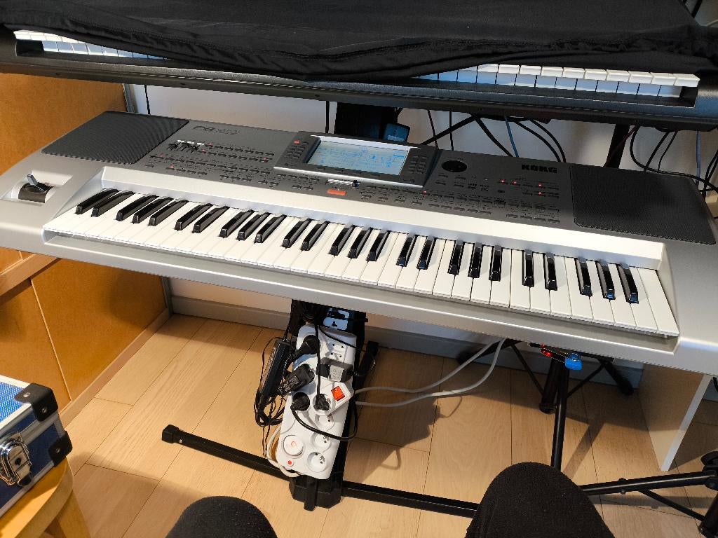 Arrangeur Korg PA80 - modernisé avec de nombreuses options !, Musique & Instruments, 61 touches, Korg, Comme neuf, Enlèvement
