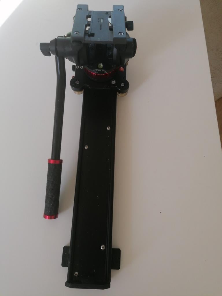 Manfrotto sliding en statief kop, Audio, Tv en Foto, Fotografie | Statieven en Balhoofden, Ophalen