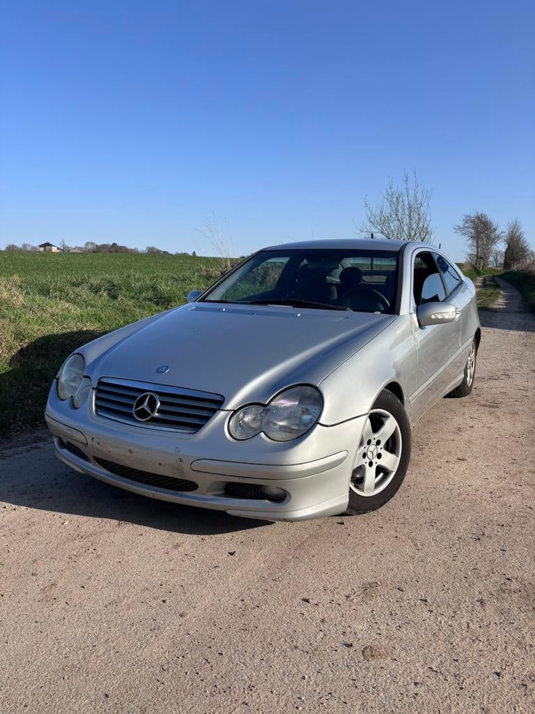 Mercedes C200 Kompressor automatique essence euro 4 2003, Autos, Achat, Entreprise, 120 kW, Automatique