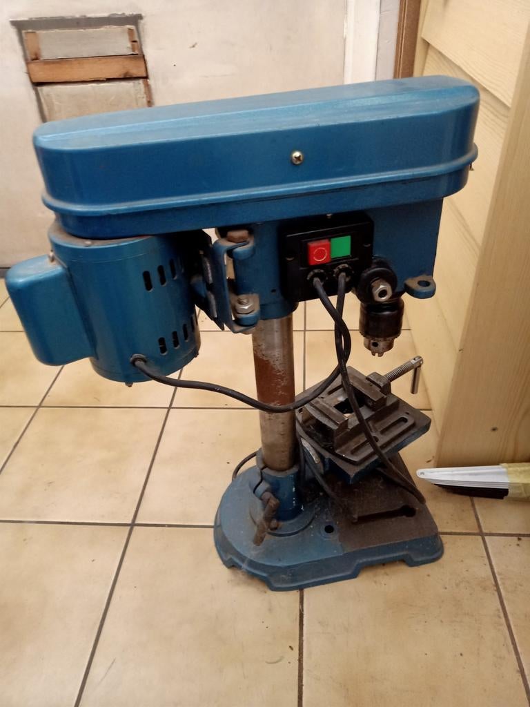 Weg sterfgeval tafel kolomboormachine voor handige Harry, Ophalen, Gebruikt, Kolomboormachine