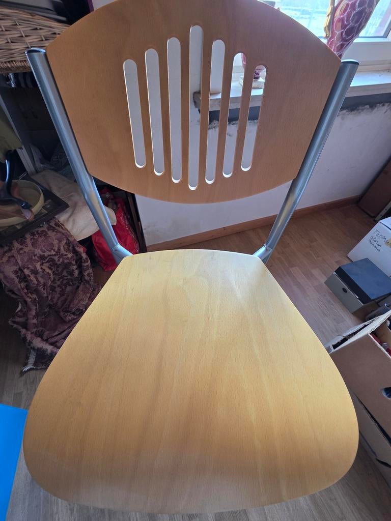 6 chaises de bar, Enlèvement