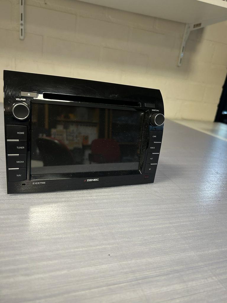 Zenec Z-E3756 Navigatie Perfect voor camper/auto!, Gebruikt, -, -, Ophalen of Verzenden