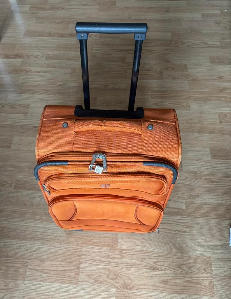 Valise de cabine Ghepard sur roulettes 35cmx20cmx55cm LxPxH, Bijoux, Sacs & Beauté, Enlèvement, Comme neuf, Roulettes