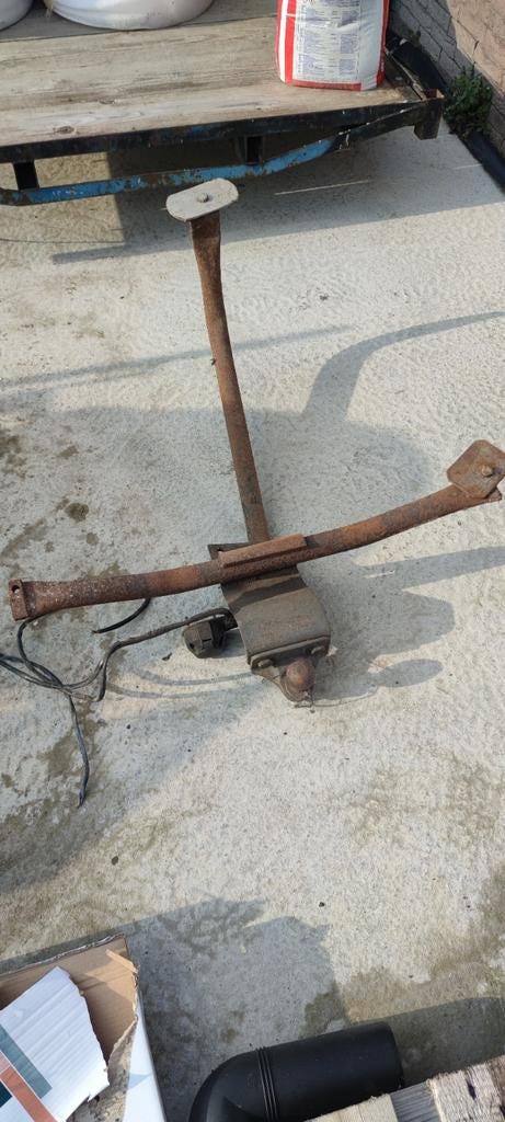 Trekhaak bmw E30, Ophalen