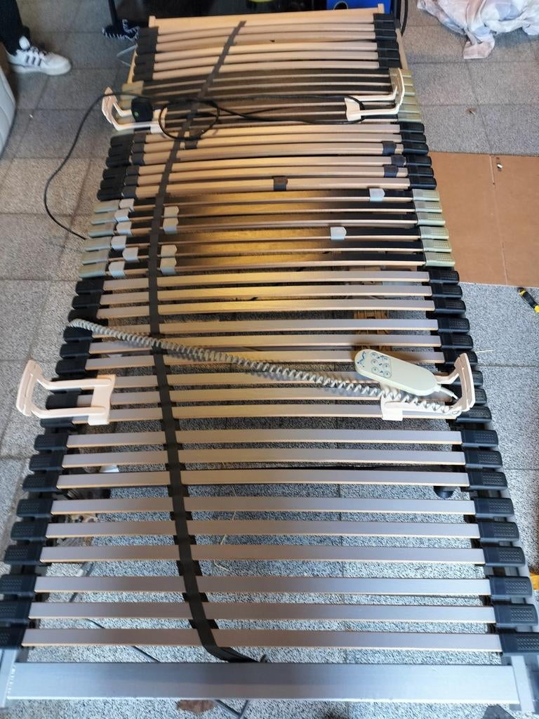 Infirmerie électrique, Enlèvement