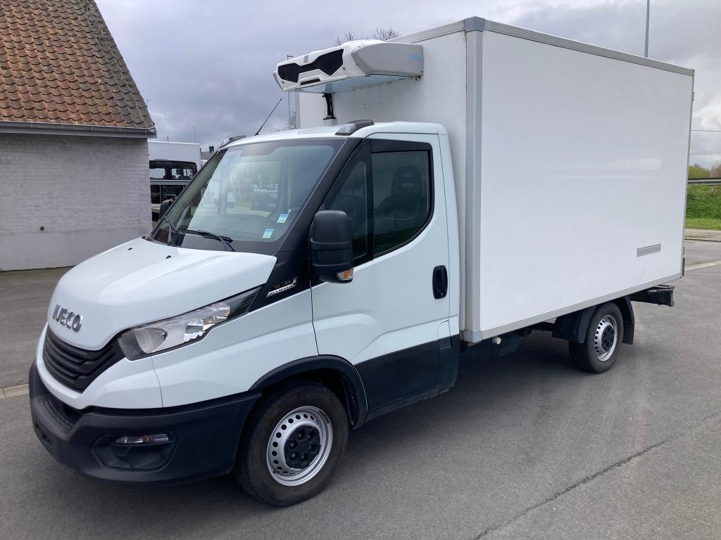 Iveco Daily 3000cc frigo-diepvries 240V + al rijdend, Auto's, Bestelwagens en Lichte vracht, Automaat, Achterwielaandrijving, Euro 6