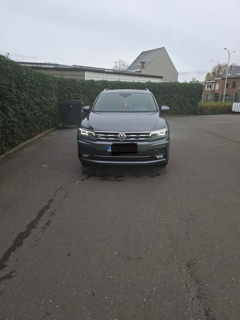 Vw tiguan allspace 1.5 TSI DSG R-line 7 pl full option, 4 cilinders, 7 zetels, Leder, Particulier