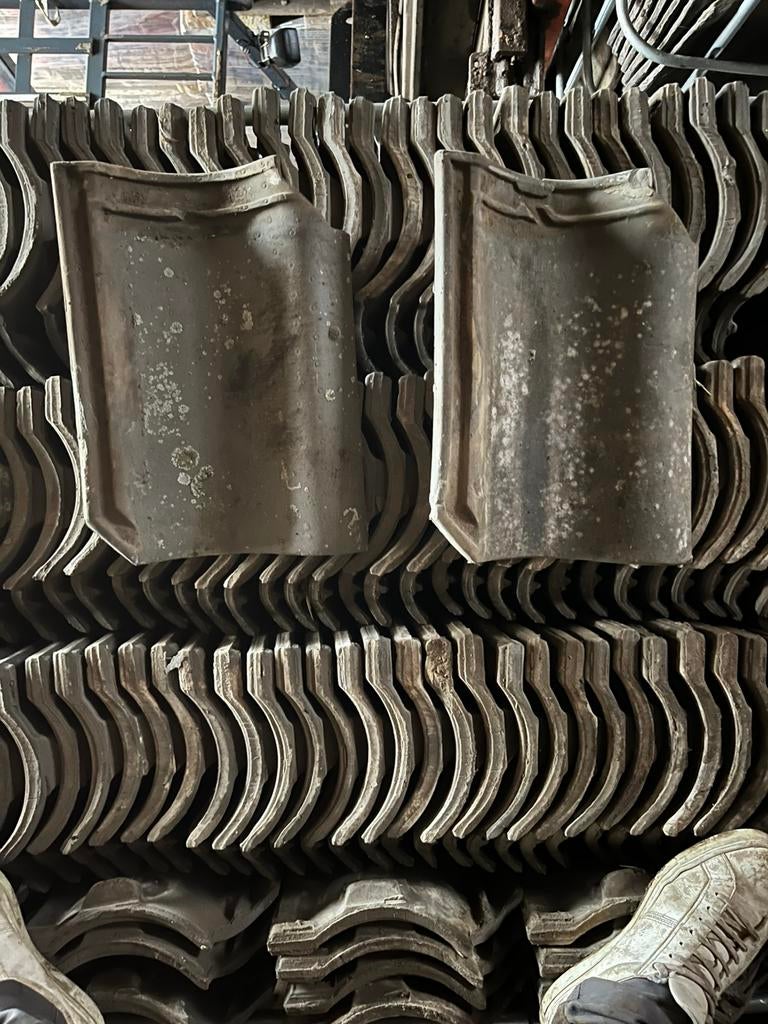 OVH dakpannen met gevelpannen en vorsten (2500 stuks), Pierre ou Argile, Enlèvement, Utilisé, Bleu