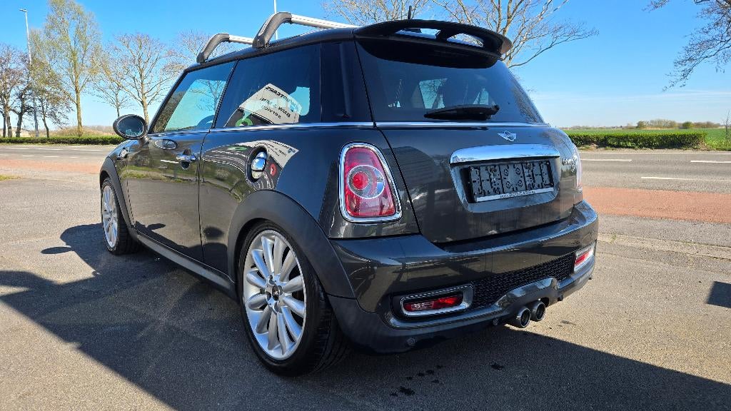 MINI COOPER SD 136 PK FULL OPTION, Auto's, Mini, Zwart, 4 cilinders, Leder, Particulier