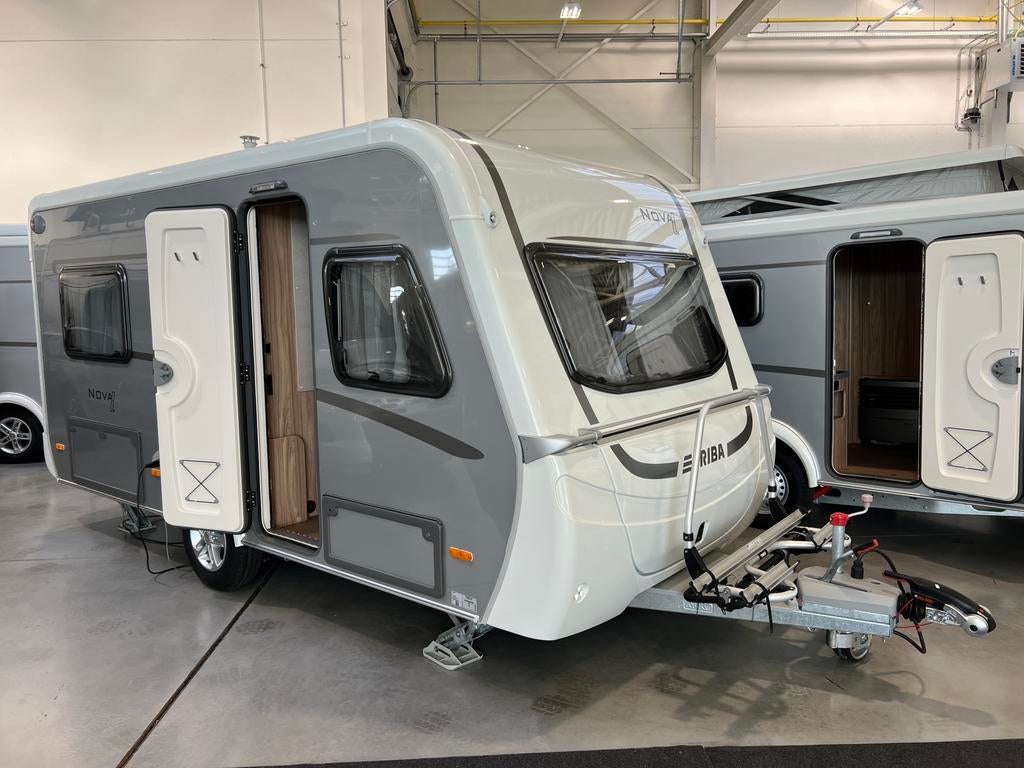 Lampe Eriba Nova 465 Crystal argent, Caravanes & Camping, Jusqu'à 4, 6 à 7 mètres, Entreprise, Grand lit