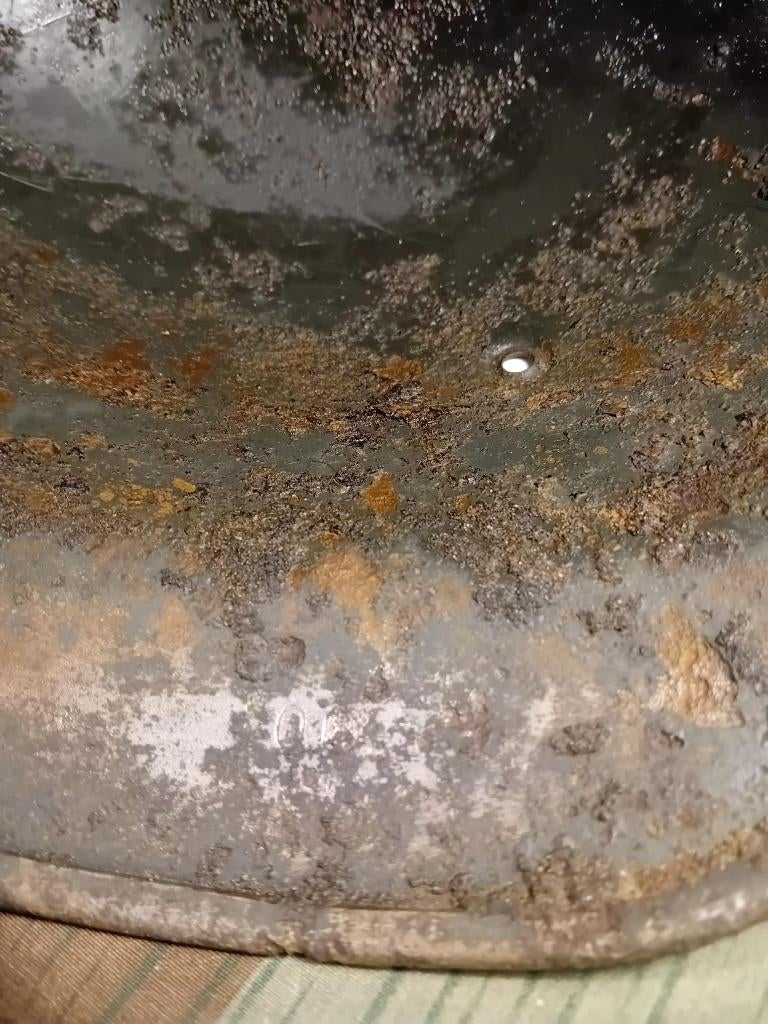 Duitse M40 helm wo2, Verzamelen, Militaria | Tweede Wereldoorlog, Ophalen of Verzenden, Landmacht, Helm of Baret