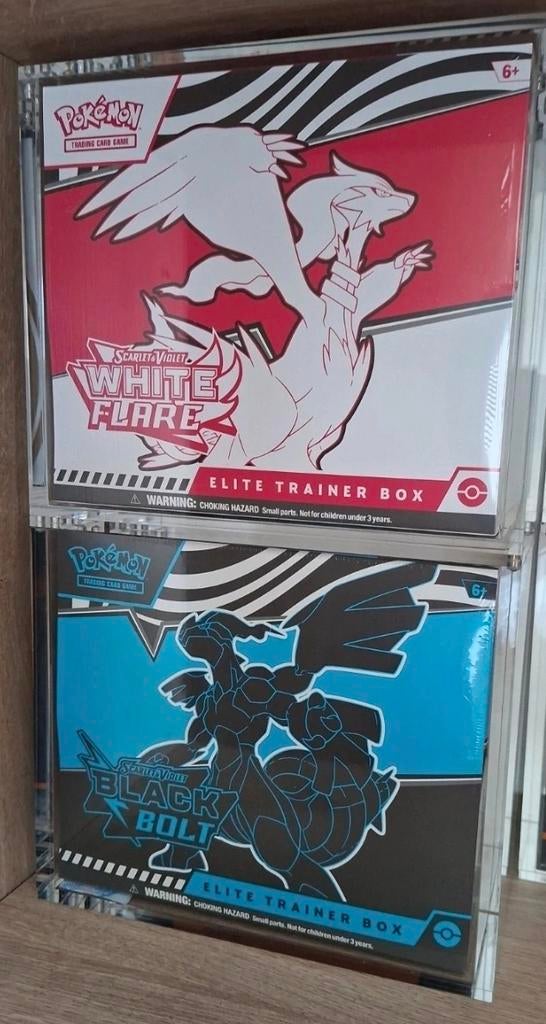 2 x Black Bolt & White Flare Elite Trainer Boxes, Enlèvement