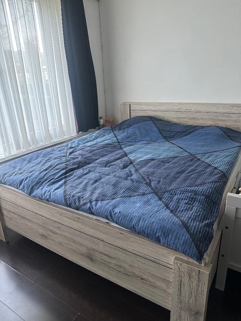 Bed, Huis en Inrichting, Slaapkamer | Bedden, Ophalen, Gebruikt