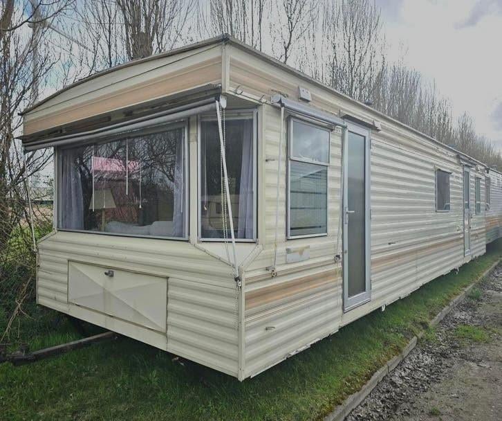 Stacaravan in snelverkoop 2.500€ 🚚 inclusief !!!, Caravans en Kamperen, Stacaravans