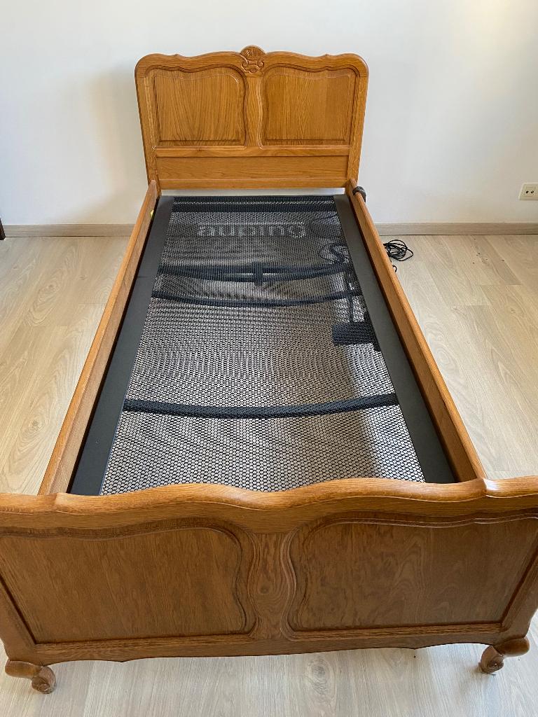 Bed, Huis en Inrichting, Slaapkamer | Bedden, Ophalen, 90 cm, Eenpersoons, Bruin