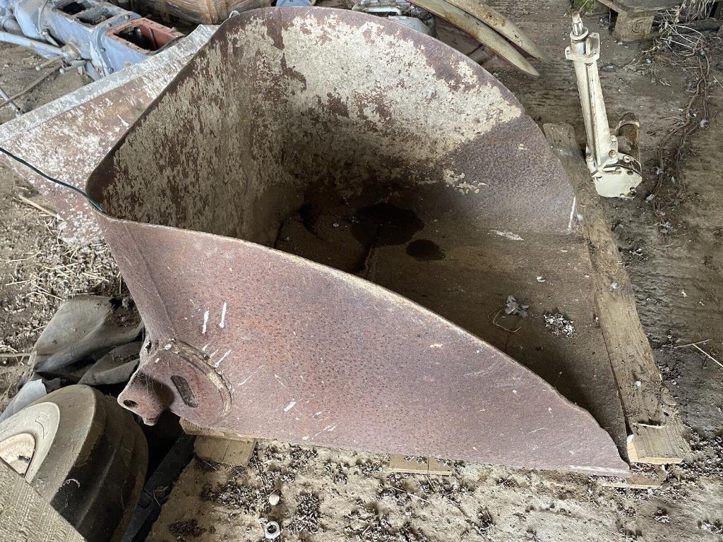 Chargeur frontal Massey Ferguson TE20 (chargeur de bananes), Enlèvement, Massey Ferguson