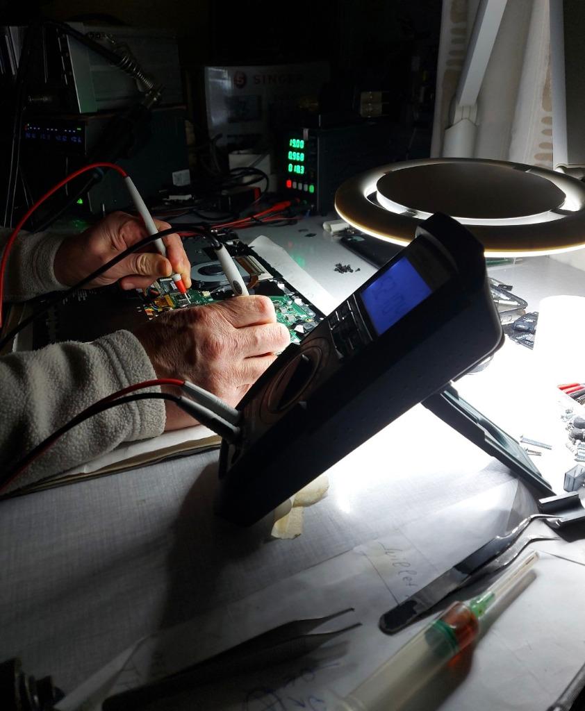 Réparation pc portables.Électronique toutes sortes de pannes, Enlèvement ou Envoi, Comme neuf, Moins de 2 mètres, Autres câbles