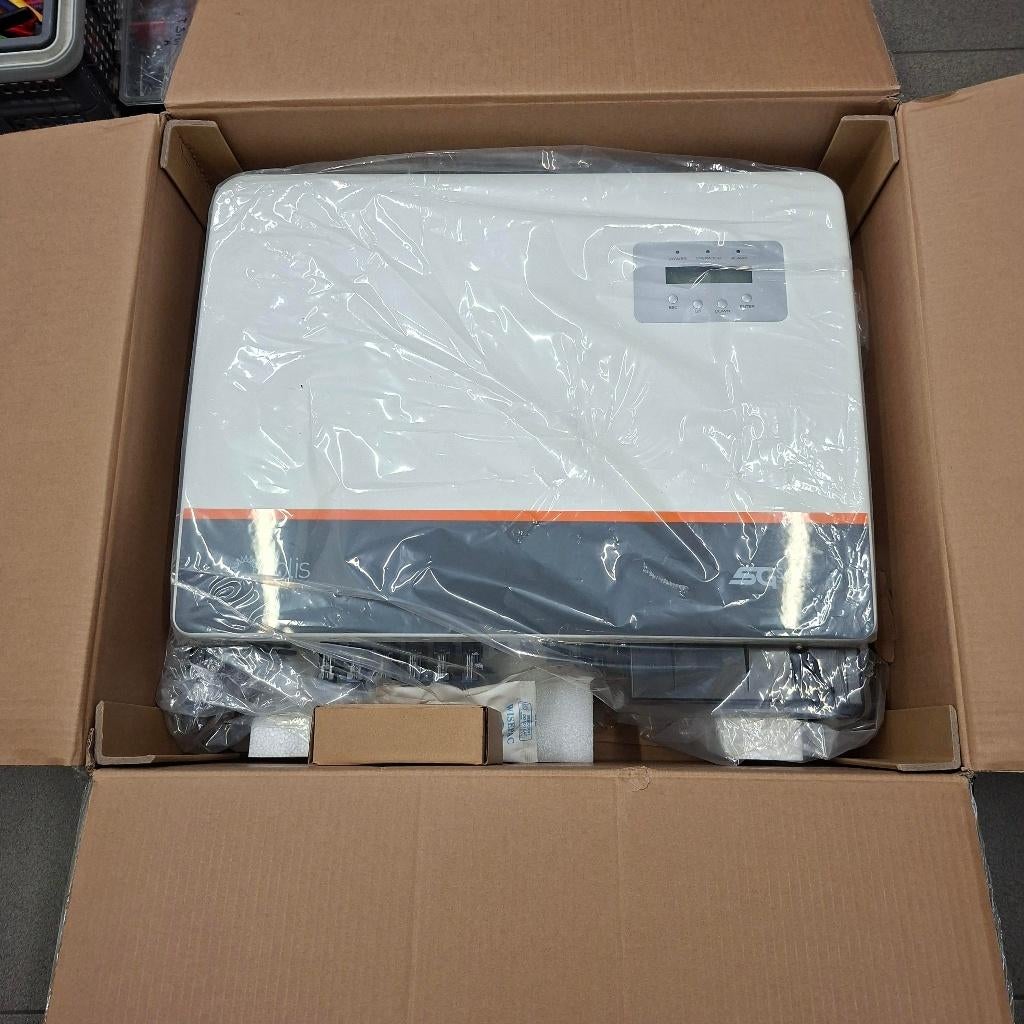 Solis omvormer S5-GC30K, Ophalen, Nieuw, Compleet systeem
