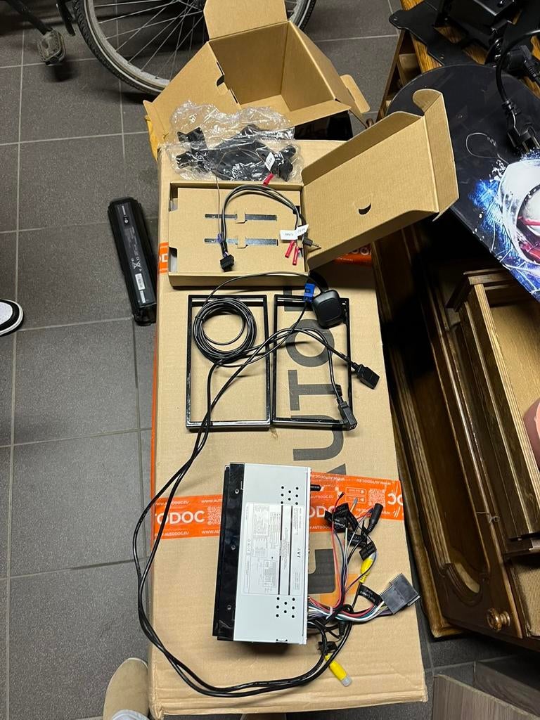 Apple CarPlay et Android Auto sans fil AV-D040Q, Autos : Divers, Autoradios, Enlèvement ou Envoi, Neuf