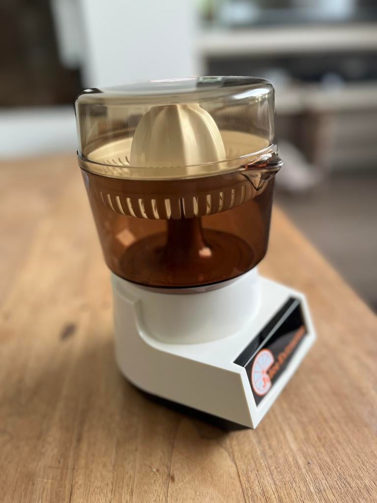 Sinaasappel pers, Ophalen, Zo goed als nieuw