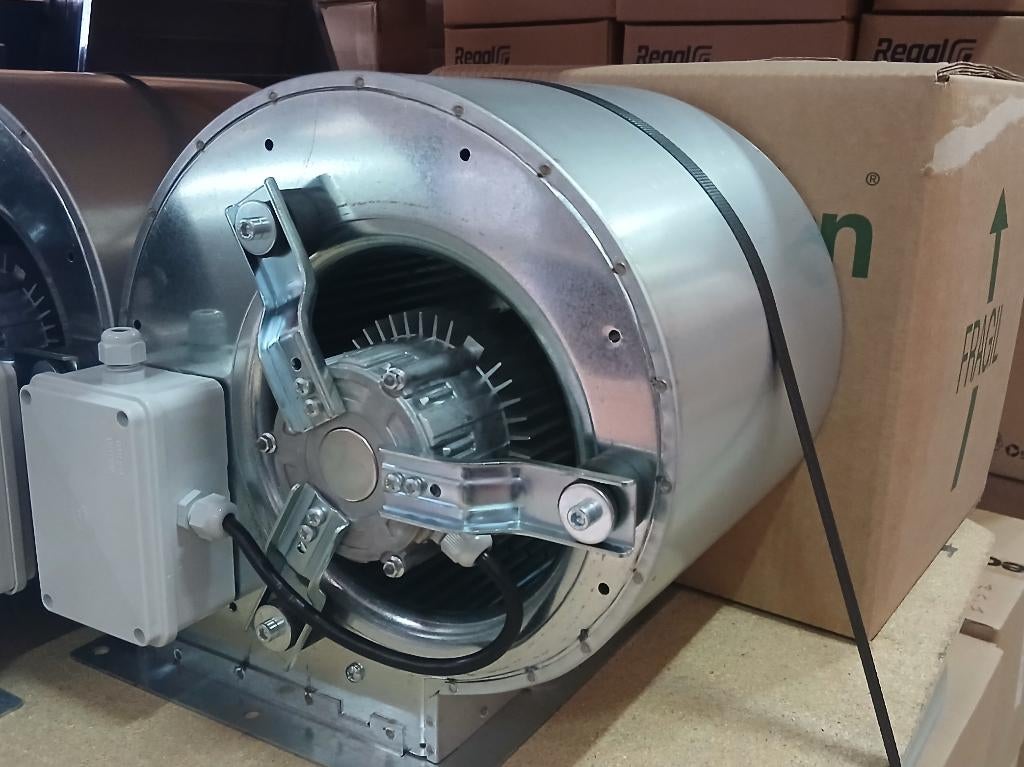 Moteur escargot DD 10/10 - 3600 m3/h pour hotte, Articles professionnels, Envoi