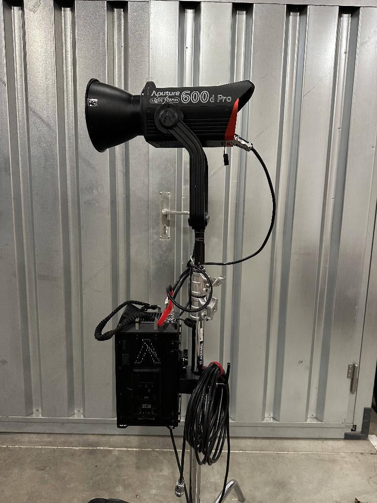 Aputure LS 600D Pro daylight, Ophalen, Gebruikt, Lamp of Flitsset