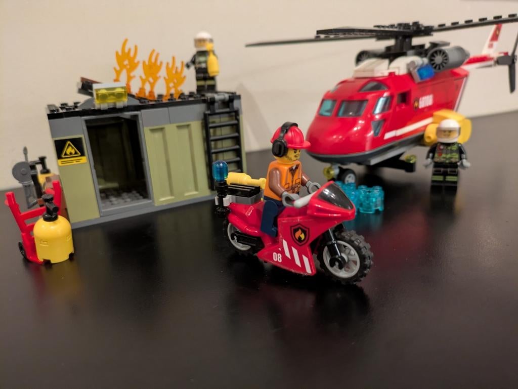 Lego City Brandweer helikopter (60108), Ophalen of Verzenden, Zo goed als nieuw
