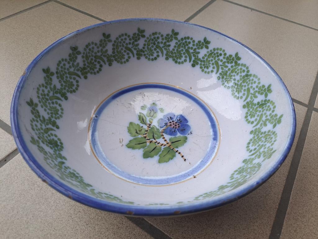 Bol ancien, peut également être suspendu, Enlèvement