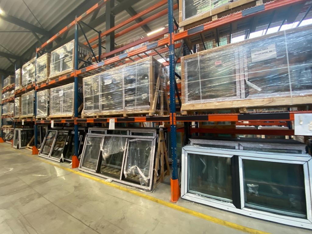 Ramen, deuren, schuiframen op maat, scherpe prijzen!, Kunststof, Ramenhal, Ophalen of Verzenden, Inclusief glas