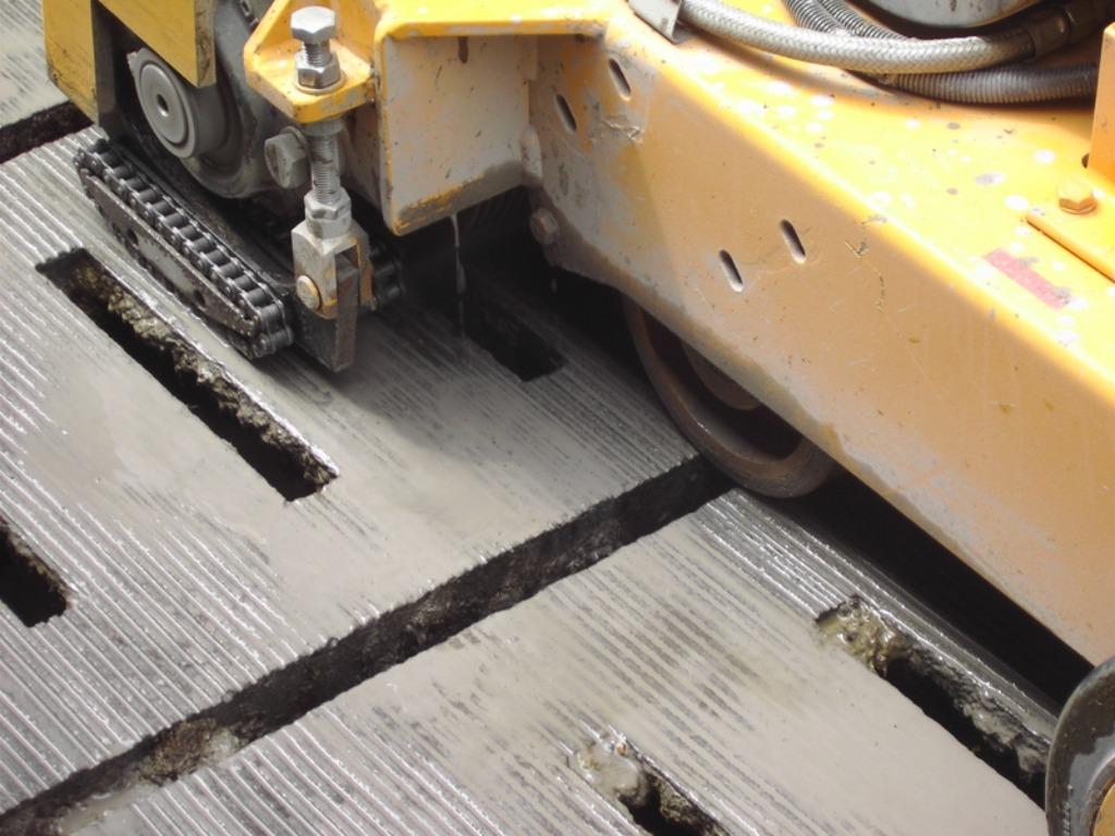 grilles lisses et béton lisse