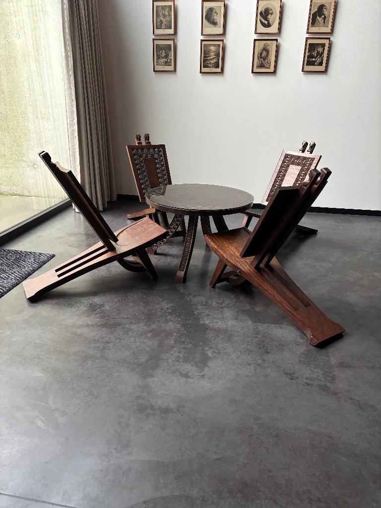 Afrikaans salonnetje, Ophalen