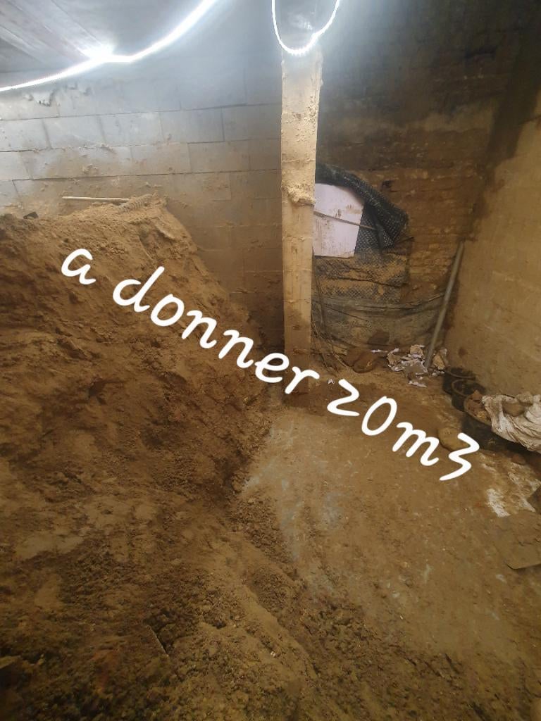 Donne terre, la meilleure du terroir Ixellois., Enlèvement, Comme neuf