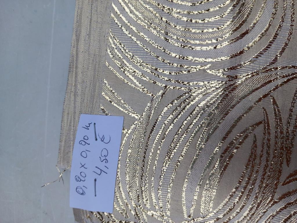 Coupon tissus lamé,  doré   0.90x0.90 m, Hobby & Loisirs créatifs, Couture & Fournitures, Enlèvement ou Envoi