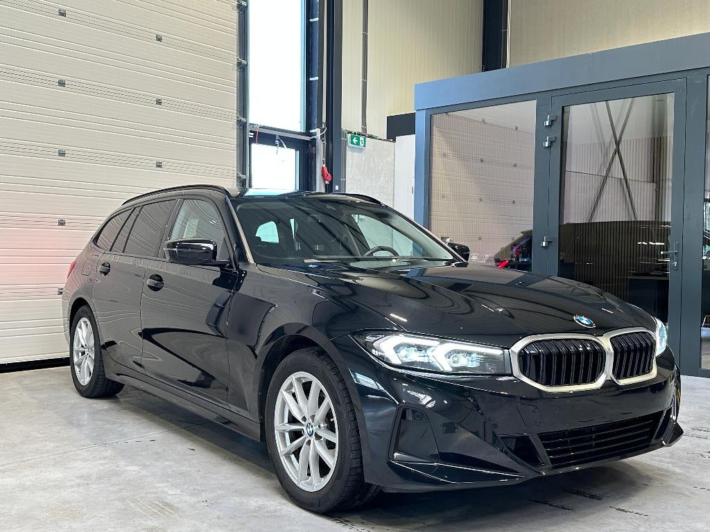 BMW 316 dA Touring MHEV - CarPlay Camera CC Zetelverw., Autos, BMW, 90 kW, Achat, Euro 6, Entreprise